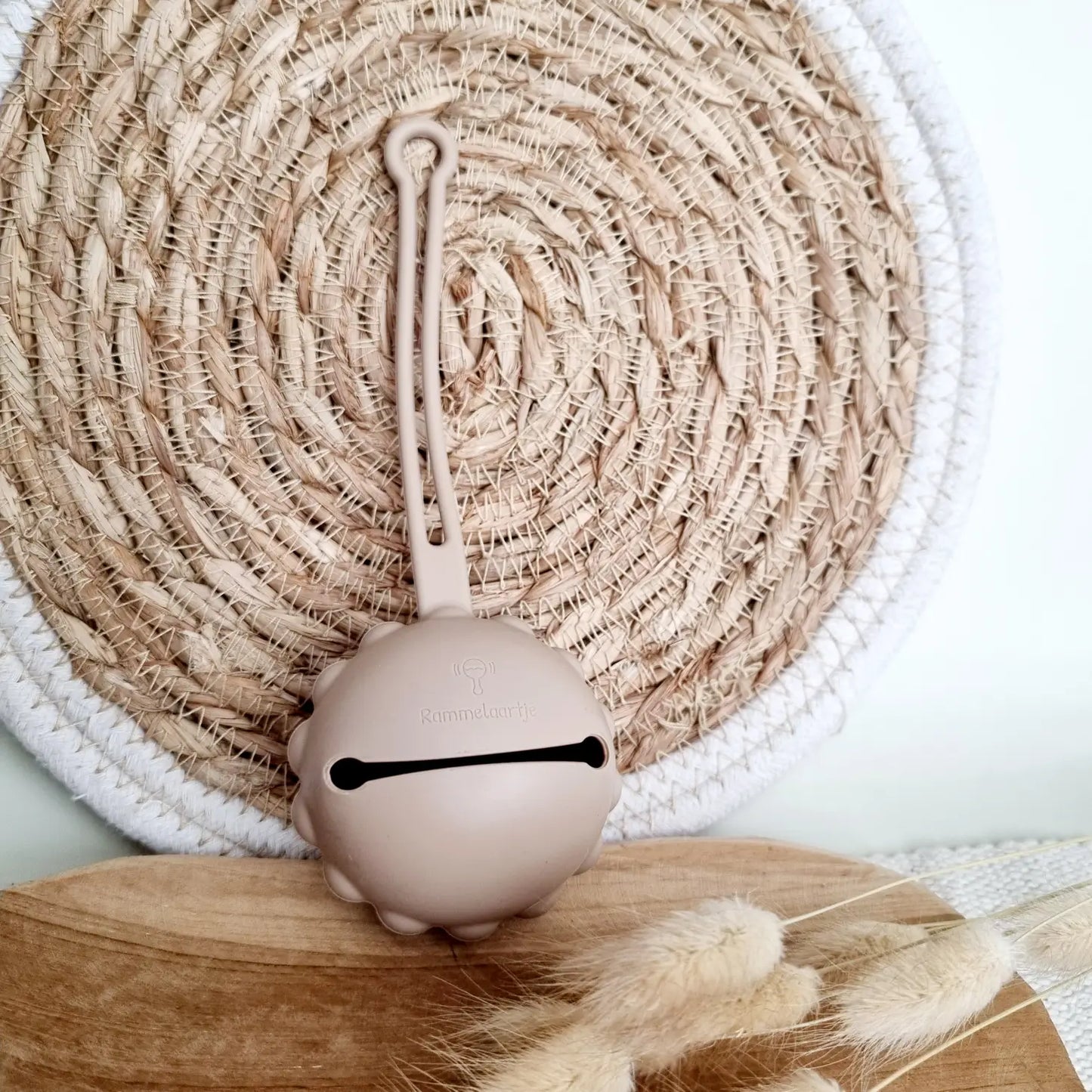 Schnuller-Organizer aus Silikon – Praktische Aufbewahrung für den Schnuller