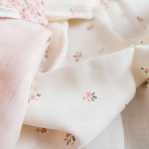 Swaddle aus hydrophiler Baumwolle - vielseitige Puckdecke fairy Blossom Muster